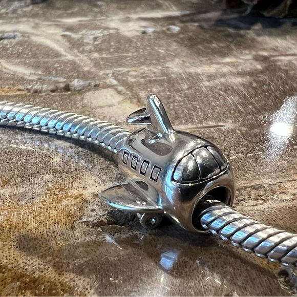 New Authentic Chamilia-Ready to take off charm airplane 925 Silver Travel bead - Picture 6 of 6